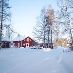 Maatilamatkailu Ilomaeki Farmház Seinäjoki