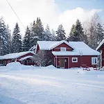 Farmház Maatilamatkailu Ilomaeki *